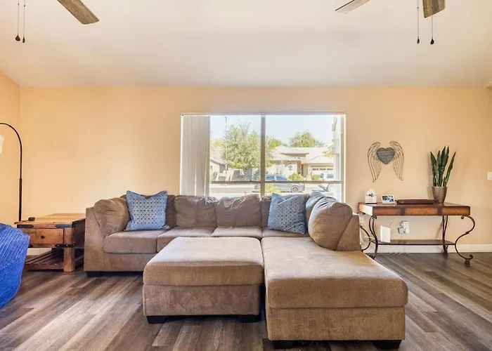 3b With Pool For Groups Near Stadium And Entertainment Glendale