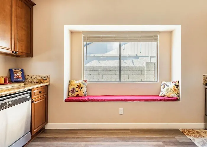 Holiday home 3b With Pool For Groups Near Stadium And Entertainment Glendale