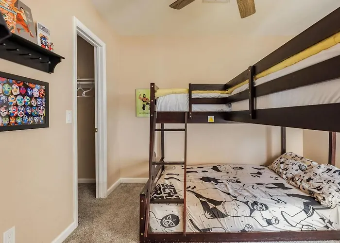 3b With Pool For Groups Near Stadium And Entertainment Glendale