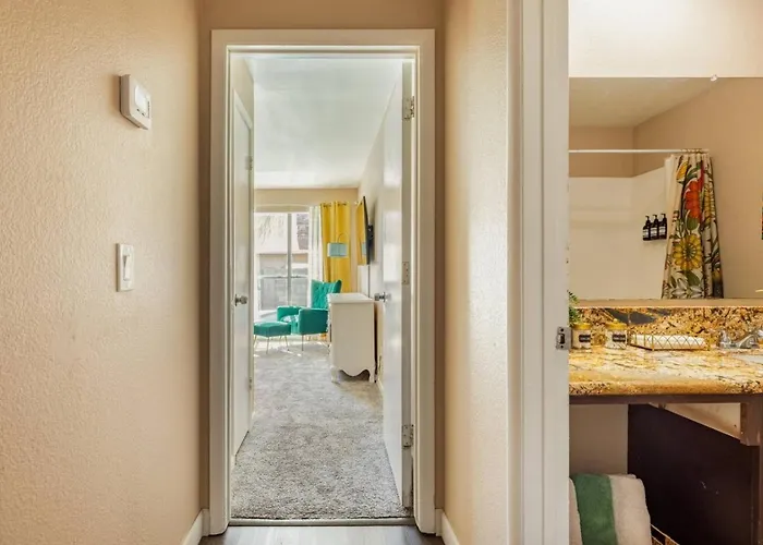 Holiday home 3b With Pool For Groups Near Stadium And Entertainment