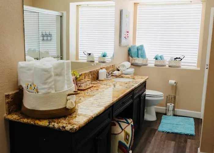 Holiday home 3b With Pool For Groups Near Stadium And Entertainment Glendale