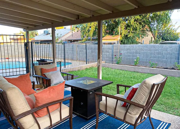 Holiday home 3b With Pool For Groups Near Stadium And Entertainment